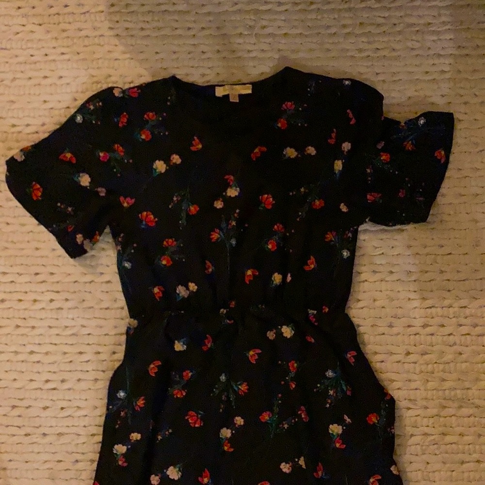 Adorable black floral midi dress